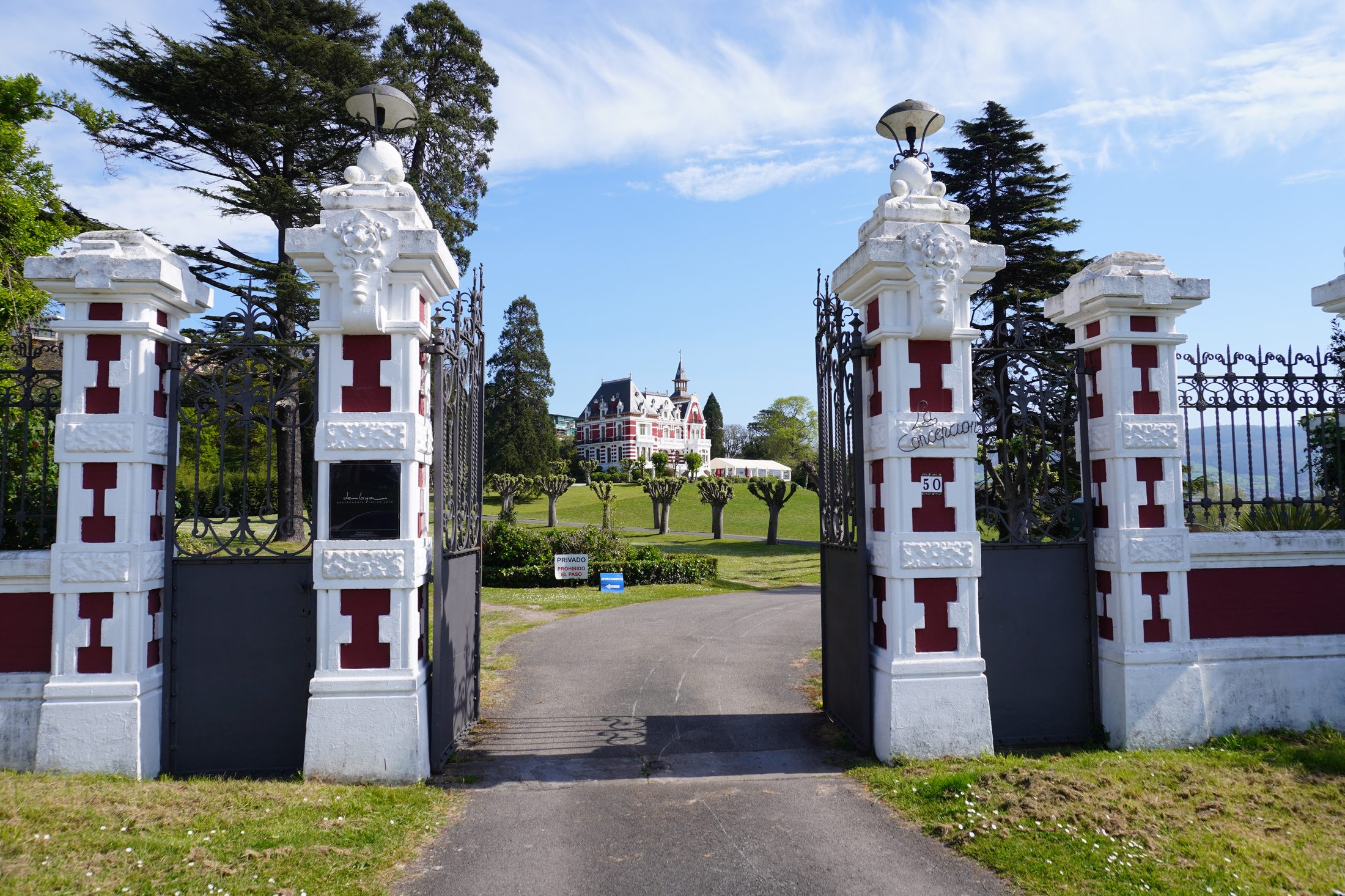 Camino de entrada al Palacio de la Concepción